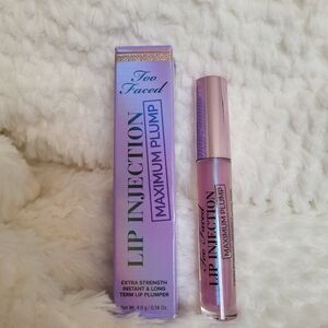 Too Faced LIP INJECTION MAXIMUM PLUMP -Bluberry Buzz-